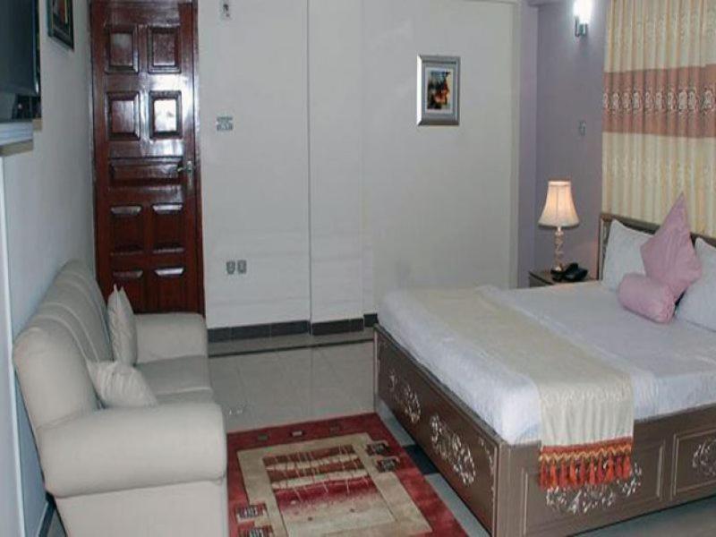 Mir Continental Hotel Muzaffarabad Eksteriør billede