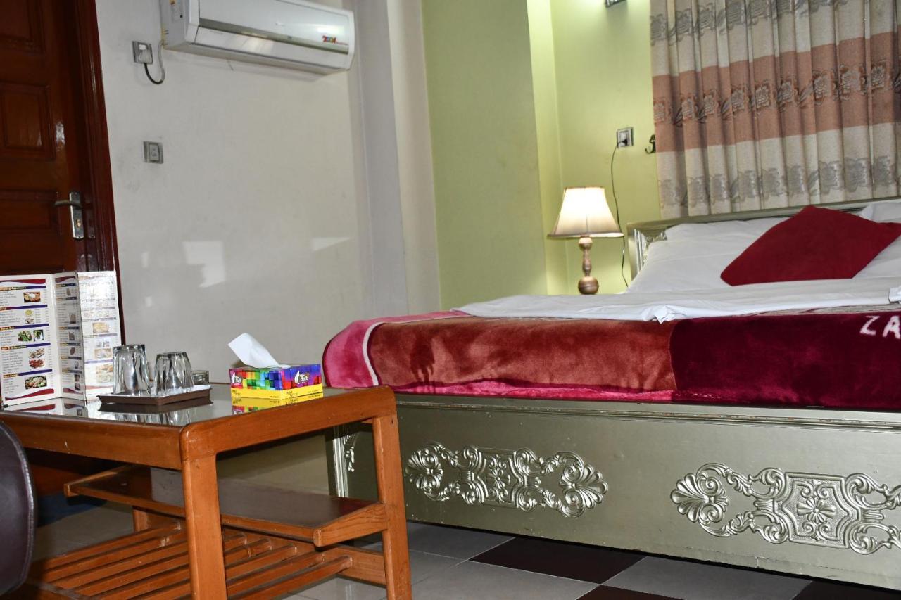 Mir Continental Hotel Muzaffarabad Eksteriør billede
