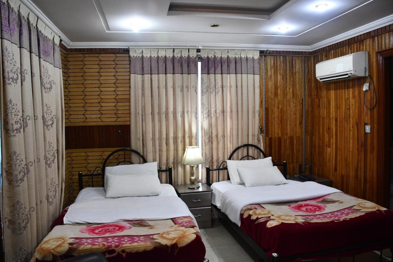 Mir Continental Hotel Muzaffarabad Eksteriør billede