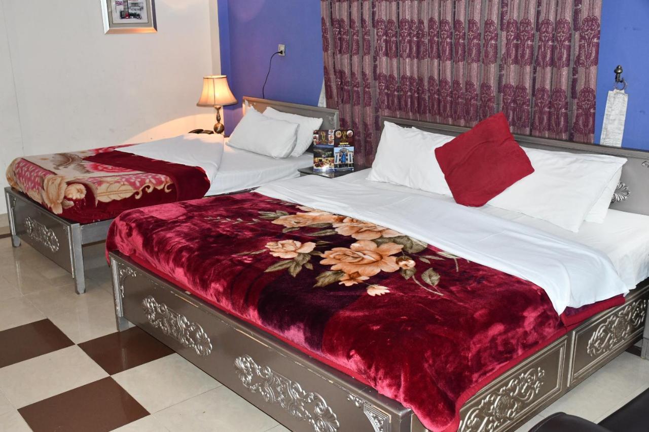 Mir Continental Hotel Muzaffarabad Eksteriør billede